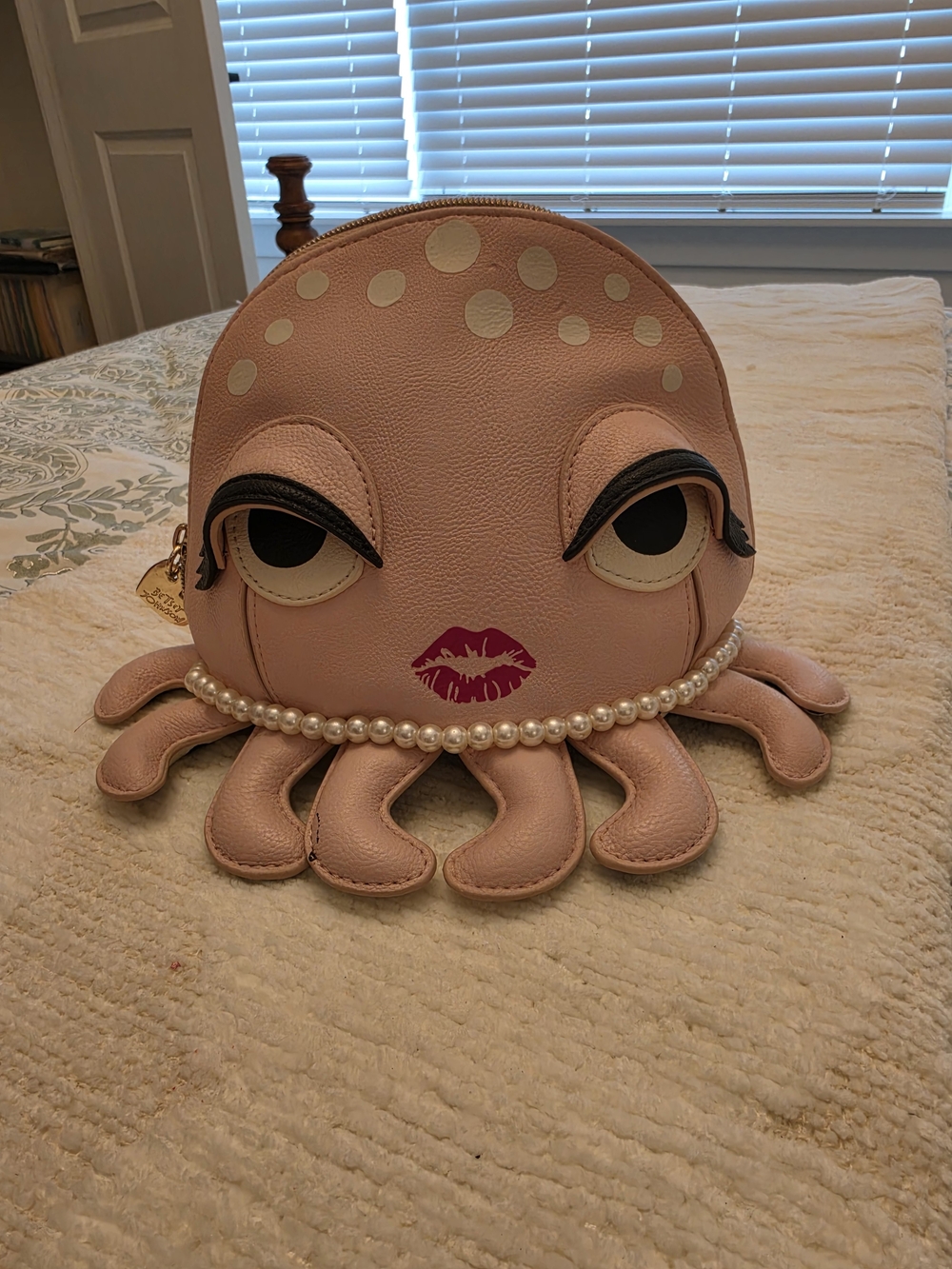Vintage Betsey Johnson Pink Octopus Novelty Makeup/Vanity Bag.